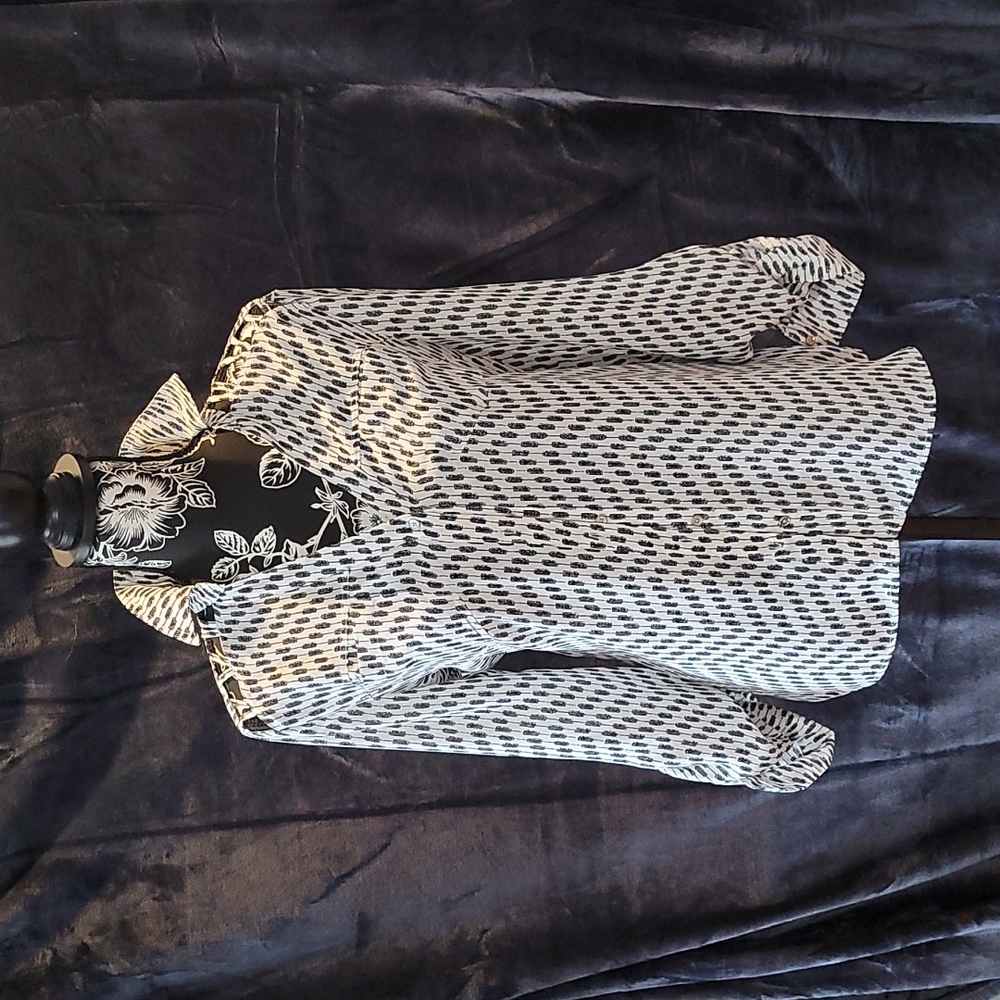 Women's button-down black-and-white shirt